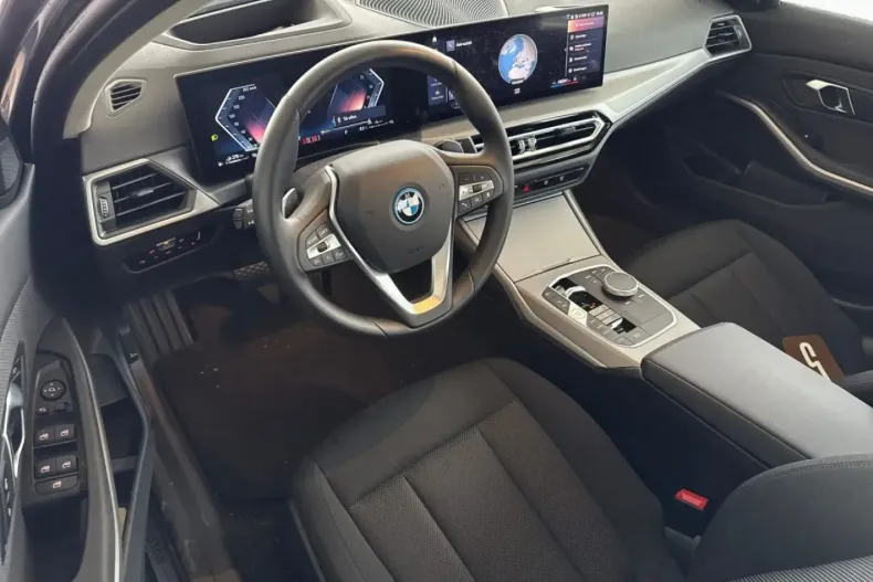 BMW 330 (Seria 3) din 2024 cu 20.257 km - oferta BMW193050 - foto 7