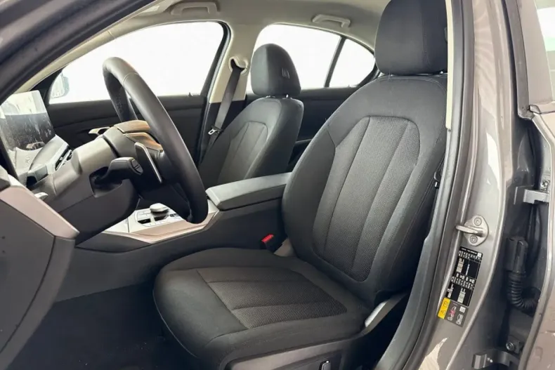 BMW 330 (Seria 3) din 2024 cu 20.257 km - oferta BMW193050 - foto 9