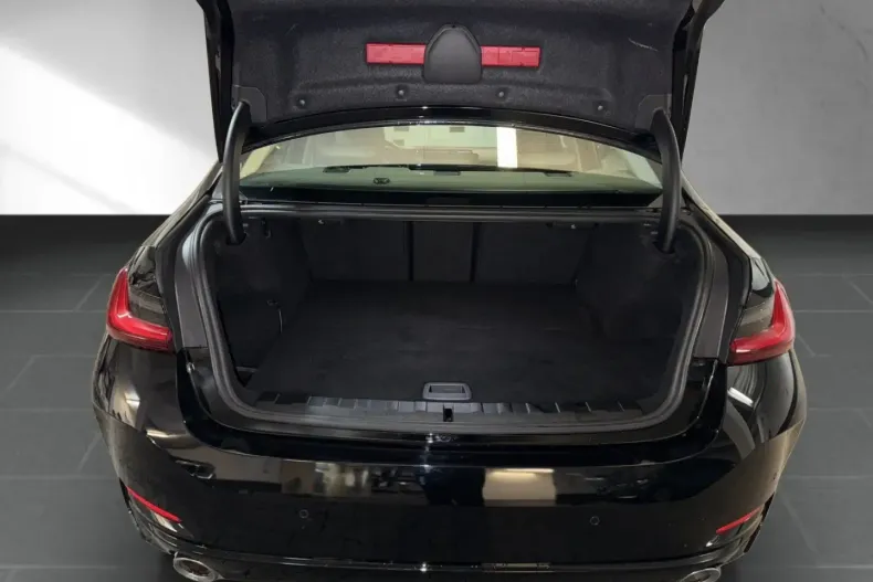 BMW 320 (Seria 3) din 2022 cu 62.900 km - oferta BMW193052 - foto 11