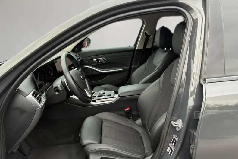 BMW 330 (Seria 3) din 2022 cu 28.598 km - oferta BMW193058 - foto 7