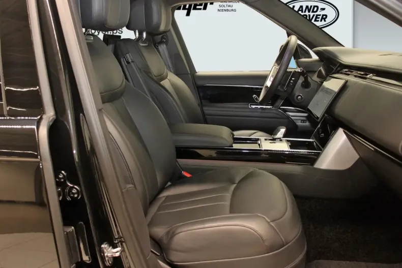 Land Rover Range Rover din 2025 cu 27.000 km - oferta LAN193060 - foto 6