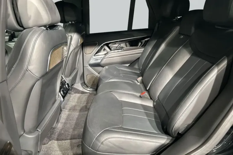 Land Rover Range Rover din 2025 cu 21.335 km - oferta LAN193066 - foto 5