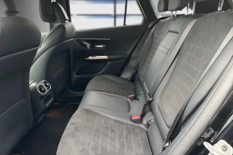 Mercedes-Benz GLC 300 (Clasa GLC) din 2025 cu 21.847 km - oferta MER193072 - foto 5