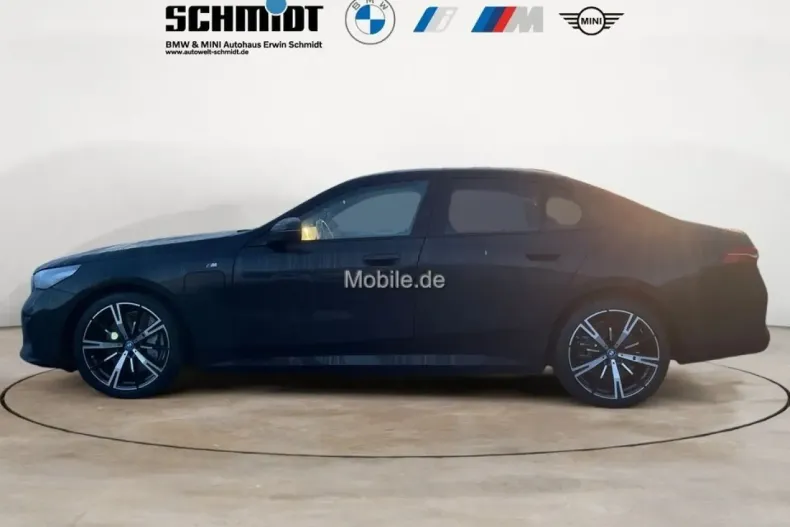 BMW 550 (Seria 5) din 2024 cu 32.005 km - oferta BMW193076 - foto 5