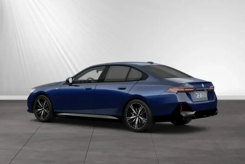 BMW 550 (Seria 5) din 2024 cu 39.100 km - oferta BMW193078 - foto 7