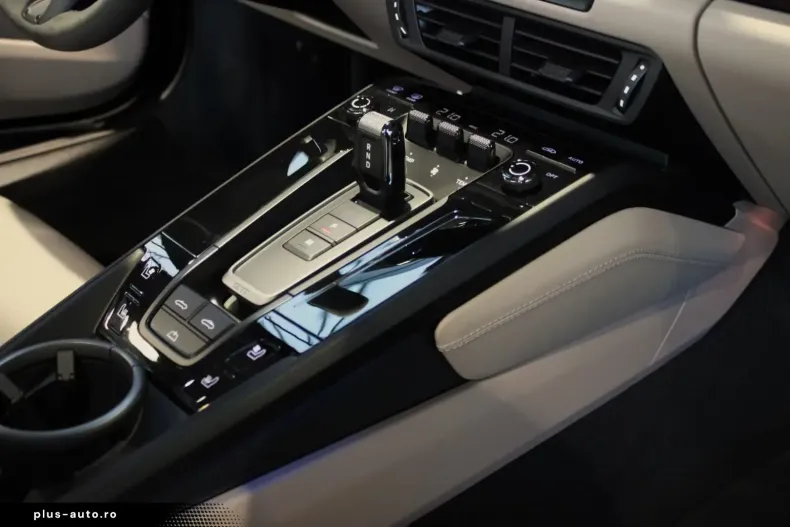 Porsche 992 din 2025 cu 800 km - oferta POR193079 - foto 22