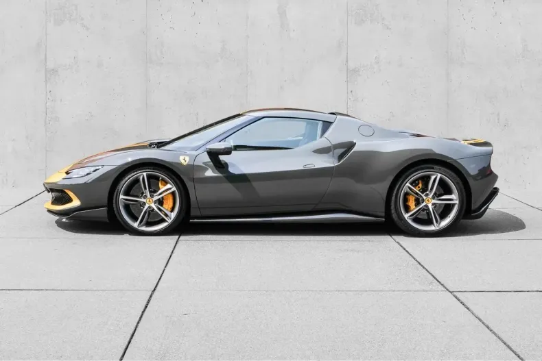 Ferrari 296 GTB din 2022 cu 35.162 km - oferta FER193080 - foto 2