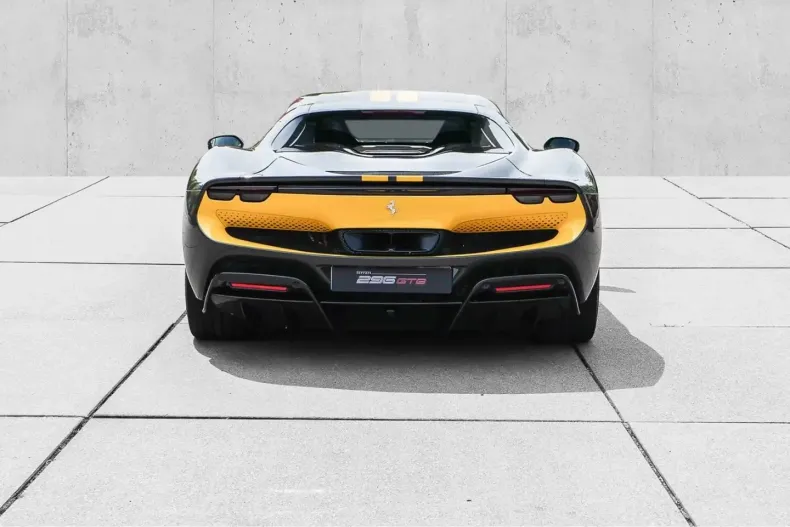 Ferrari 296 GTB din 2022 cu 35.162 km - oferta FER193080 - foto 4