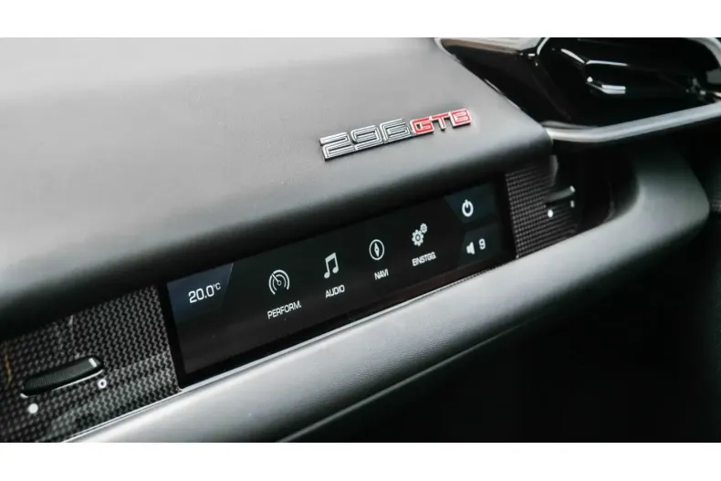 Ferrari 296 GTB din 2022 cu 35.162 km - oferta FER193080 - foto 31