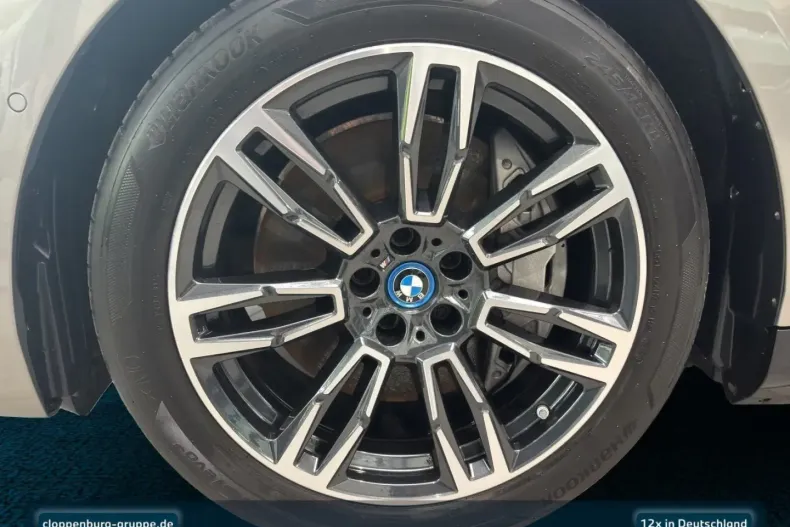 BMW 550 (Seria 5) din 2024 cu 11.637 km - oferta BMW193082 - foto 7
