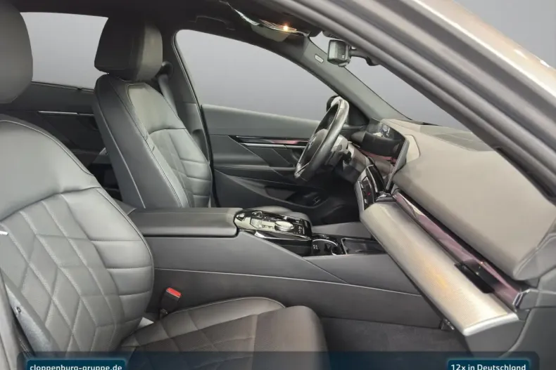 BMW 550 (Seria 5) din 2024 cu 11.637 km - oferta BMW193082 - foto 16
