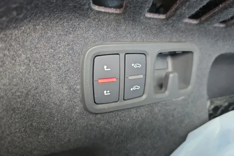 Audi SQ8 din 2023 cu 11.824 km - oferta AUD193095 - foto 7