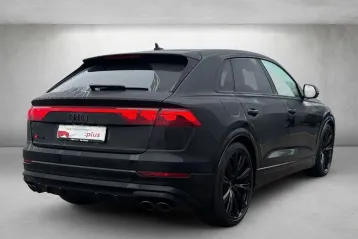 Audi SQ8 din 2024 - oferta AUD193096