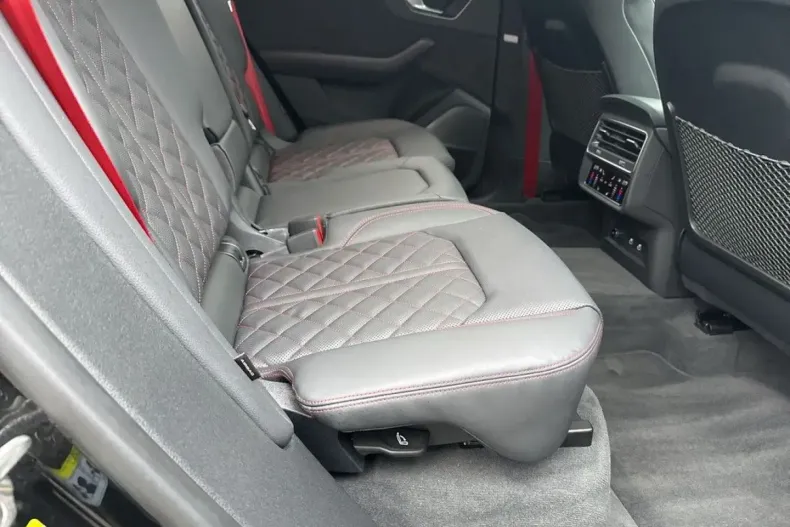 Audi SQ8 din 2024 cu 22.027 km - oferta AUD193096 - foto 12