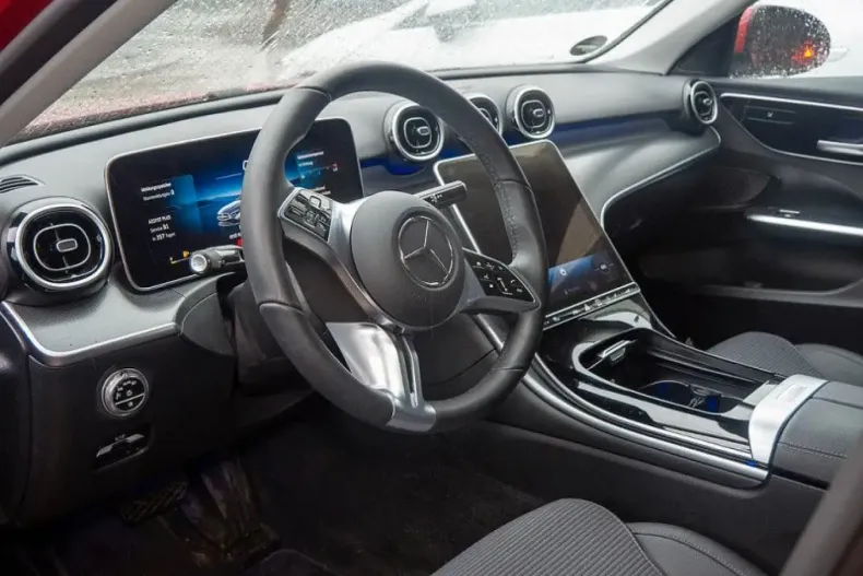 Mercedes-Benz C 180 (Clasa C) din 2024 cu 12.533 km - oferta MER193100 - foto 9
