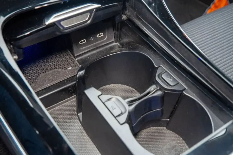 Mercedes-Benz C 180 (Clasa C) din 2024 cu 12.533 km - oferta MER193100 - foto 15