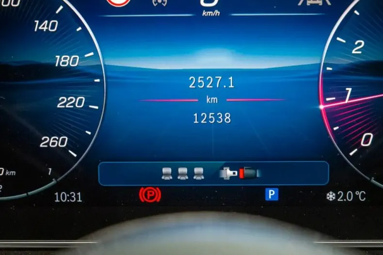 Mercedes-Benz C 180 (Clasa C) din 2024 cu 12.533 km - oferta MER193100 - foto 16