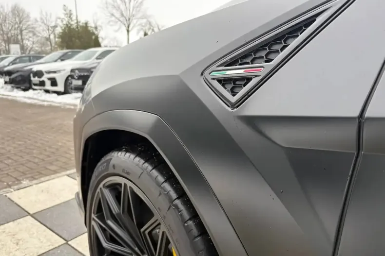 Lamborghini Urus din 2025 cu 890 km - oferta LAM193101 - foto 2