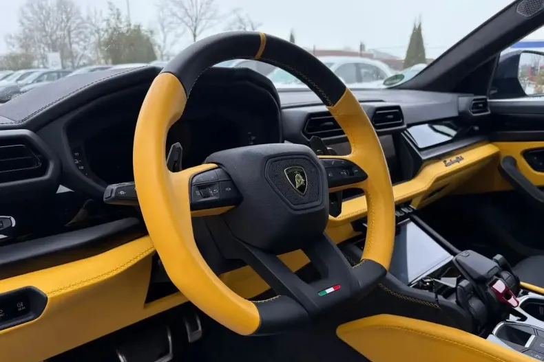 Lamborghini Urus din 2025 cu 890 km - oferta LAM193101 - foto 3
