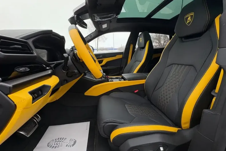 Lamborghini Urus din 2025 cu 890 km - oferta LAM193101 - foto 4