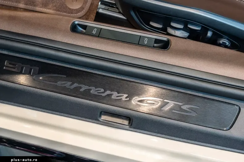 Porsche 992 din 2026 cu 5 km - oferta POR193111 - foto 13