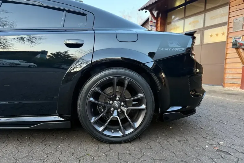 Dodge Charger din 2023 cu 48.900 km - oferta DOD193126 - foto 30