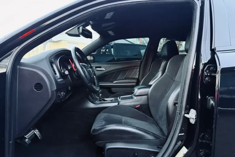 Dodge Charger din 2023 cu 48.900 km - oferta DOD193126 - foto 32