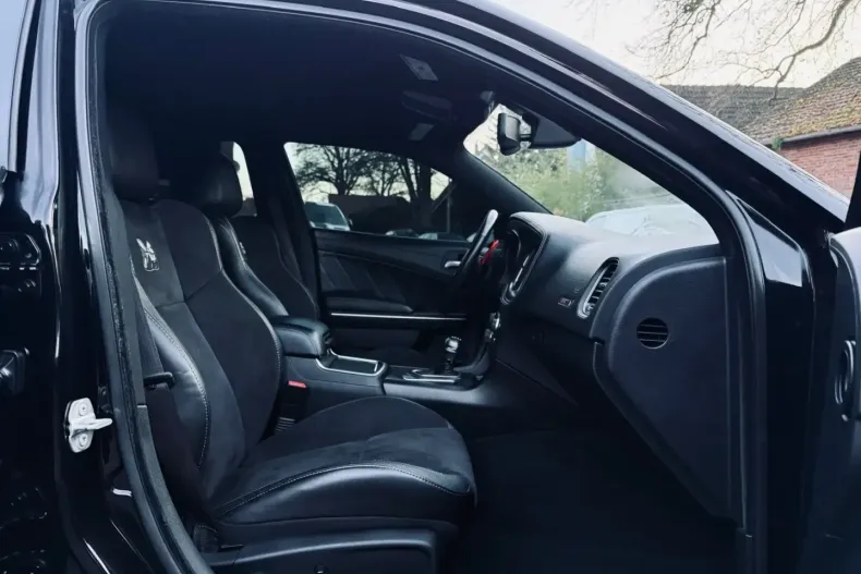 Dodge Charger din 2023 cu 48.900 km - oferta DOD193126 - foto 41