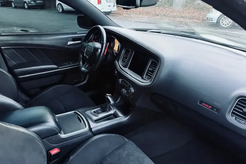 Dodge Charger din 2023 cu 48.900 km - oferta DOD193126 - foto 43