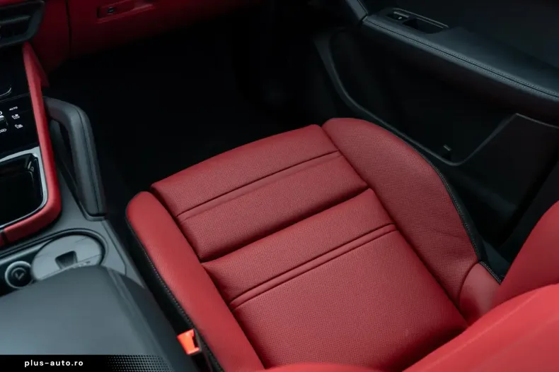 Porsche Cayenne din 2025 cu 25 km - oferta POR193128 - foto 22