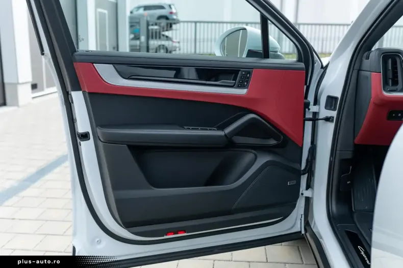 Porsche Cayenne din 2025 cu 25 km - oferta POR193128 - foto 27