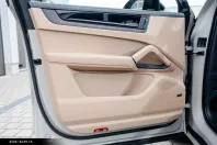 Porsche Cayenne din 2026 cu 25 km - oferta POR193130 - foto 10