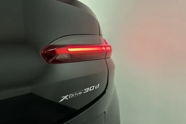 BMW X4 (Seria X) din 2025 cu 12.158 km - oferta BMW193142 - foto 11