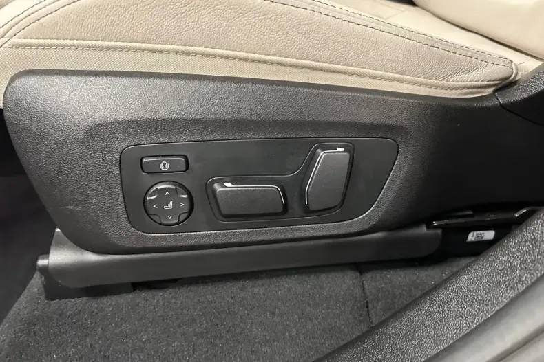 BMW X4 (Seria X) din 2025 cu 12.158 km - oferta BMW193142 - foto 32