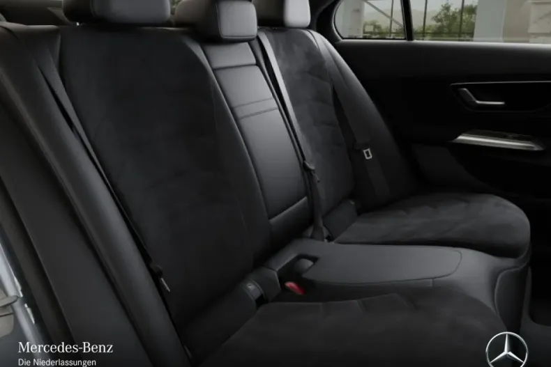 Mercedes-Benz E 200 (Clasa E) din 2024 cu 8.892 km - oferta MER193153 - foto 10