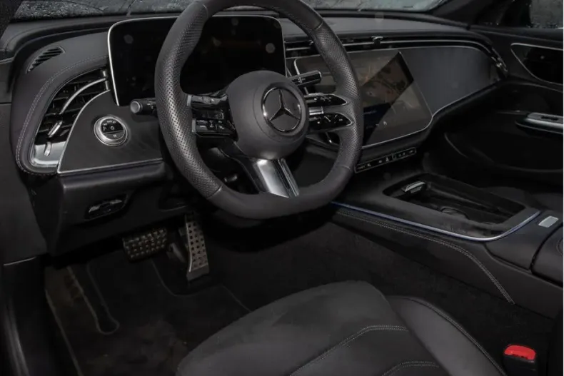 Mercedes-Benz E 200 (Clasa E) din 2024 cu 3.970 km - oferta MER193157 - foto 10