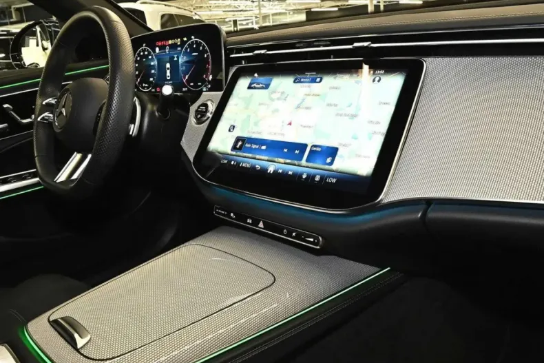 Mercedes-Benz E 200 (Clasa E) din 2024 cu 6.989 km - oferta MER193161 - foto 6