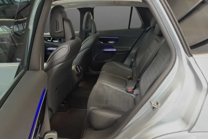 Mercedes-Benz GLC 200 (Clasa GLC) din 2025 cu 17.821 km - oferta MER193172 - foto 8