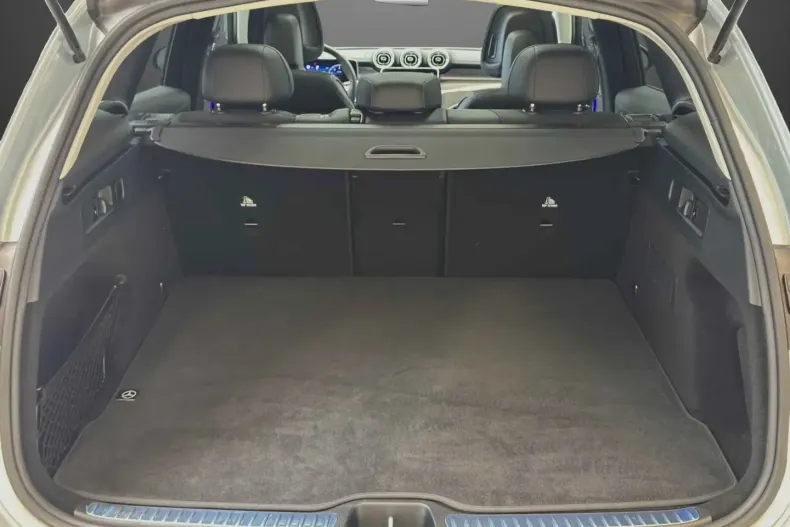 Mercedes-Benz GLC 200 (Clasa GLC) din 2025 cu 17.821 km - oferta MER193172 - foto 11