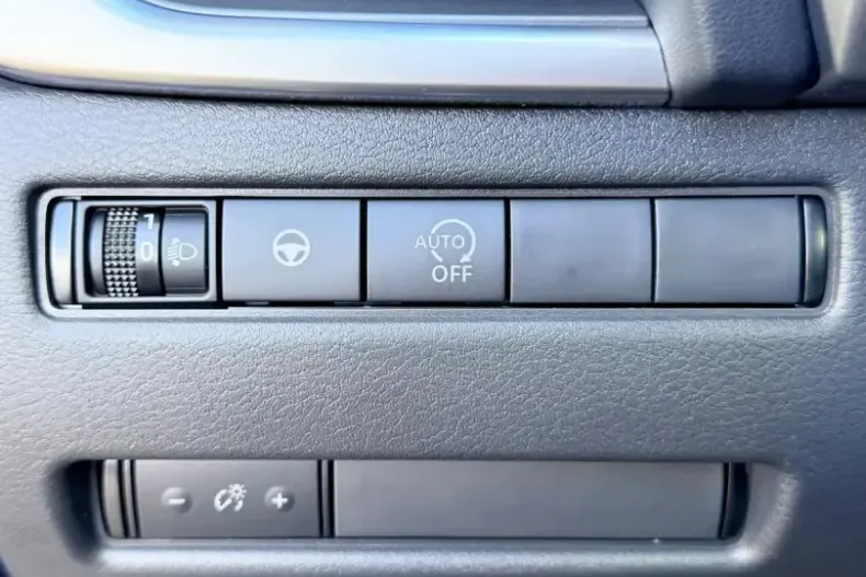 Nissan Qashqai din 2025 cu 19.000 km - oferta NIS193175 - foto 30