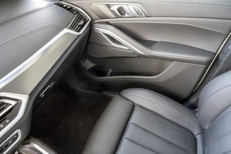 BMW X6 M (Seria X) din 2022 cu 45.376 km - oferta BMW193176 - foto 15