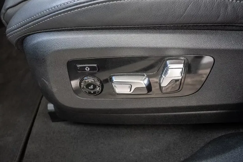 BMW X6 M (Seria X) din 2022 cu 45.376 km - oferta BMW193176 - foto 19
