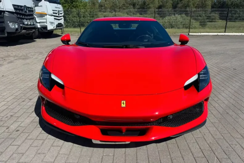 Ferrari 296 GTB din 2024 cu 6.300 km - oferta FER193181 - foto 4