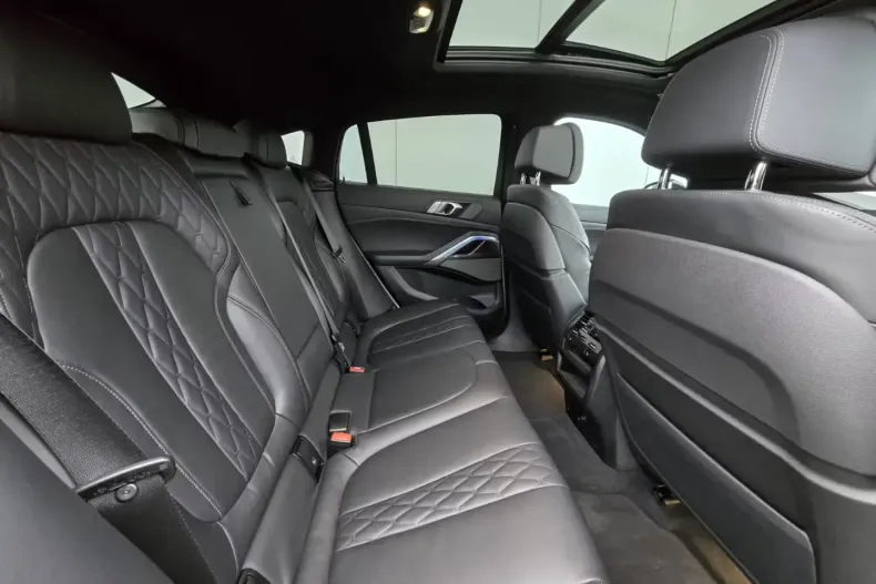 BMW X6 M (Seria X) din 2022 cu 49.600 km - oferta BMW193186 - foto 26