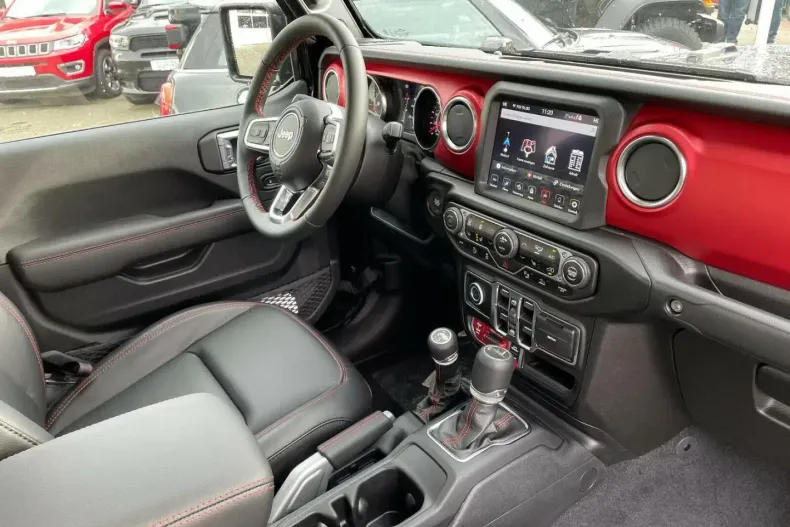 Jeep Gladiator din 2025 cu 7.600 km - oferta JEE193198 - foto 13