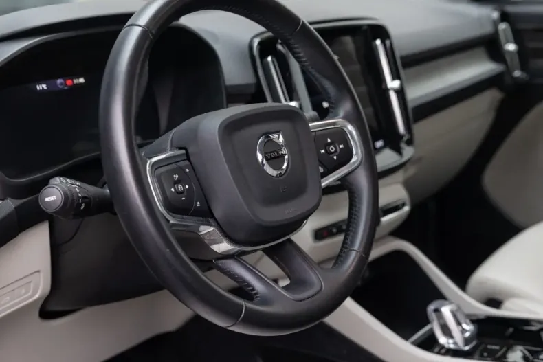 Volvo XC40 din 2021 cu 53.400 km - oferta VOL193200 - foto 19