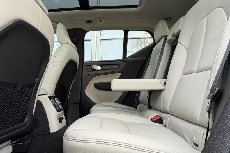 Volvo XC40 din 2021 cu 99.891 km - oferta VOL193201 - foto 15