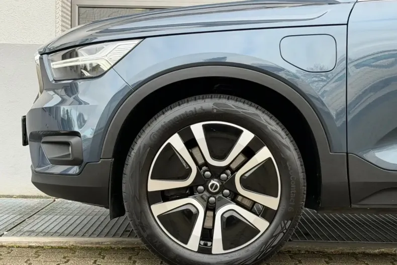 Volvo XC40 din 2021 cu 99.891 km - oferta VOL193201 - foto 29