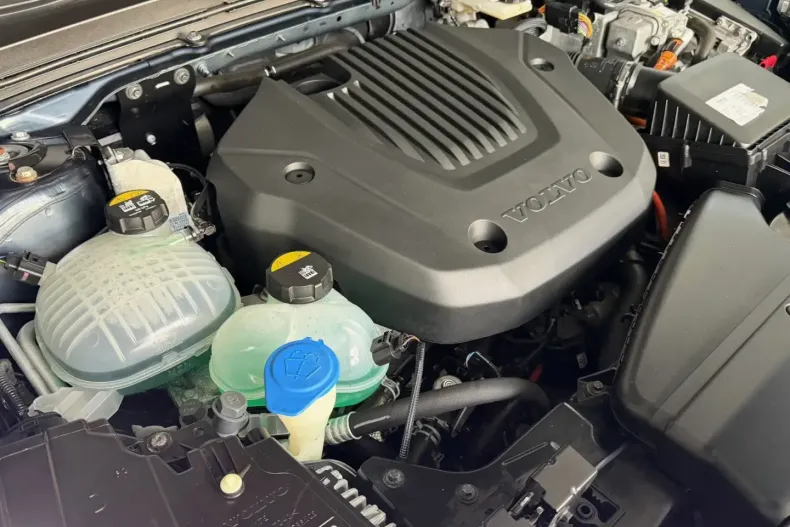 Volvo XC40 din 2021 cu 99.891 km - oferta VOL193201 - foto 31