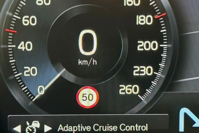 Volvo XC40 din 2021 cu 99.891 km - oferta VOL193201 - foto 35